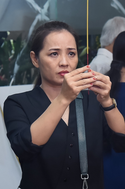 Võ Tòng, bé An của Đất Phương Nam viếng nghệ sĩ Nguyễn Hậu